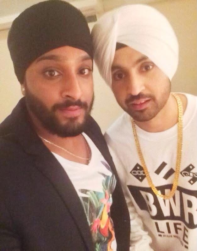 San2 with a fellow artist at the Brit Asia TV Music Awards
